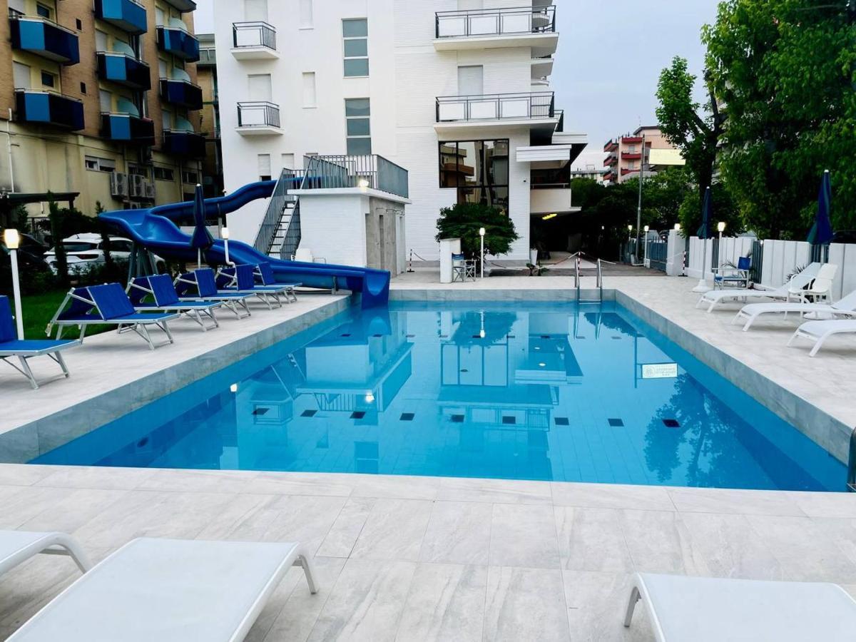 Clubhotel Residence Cesena Bagian luar foto