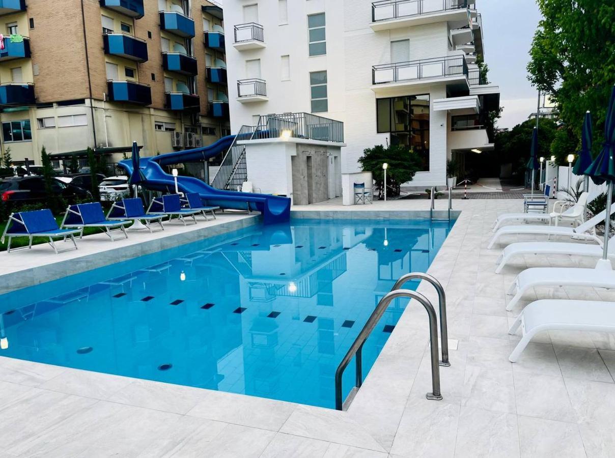 Clubhotel Residence Cesena Bagian luar foto