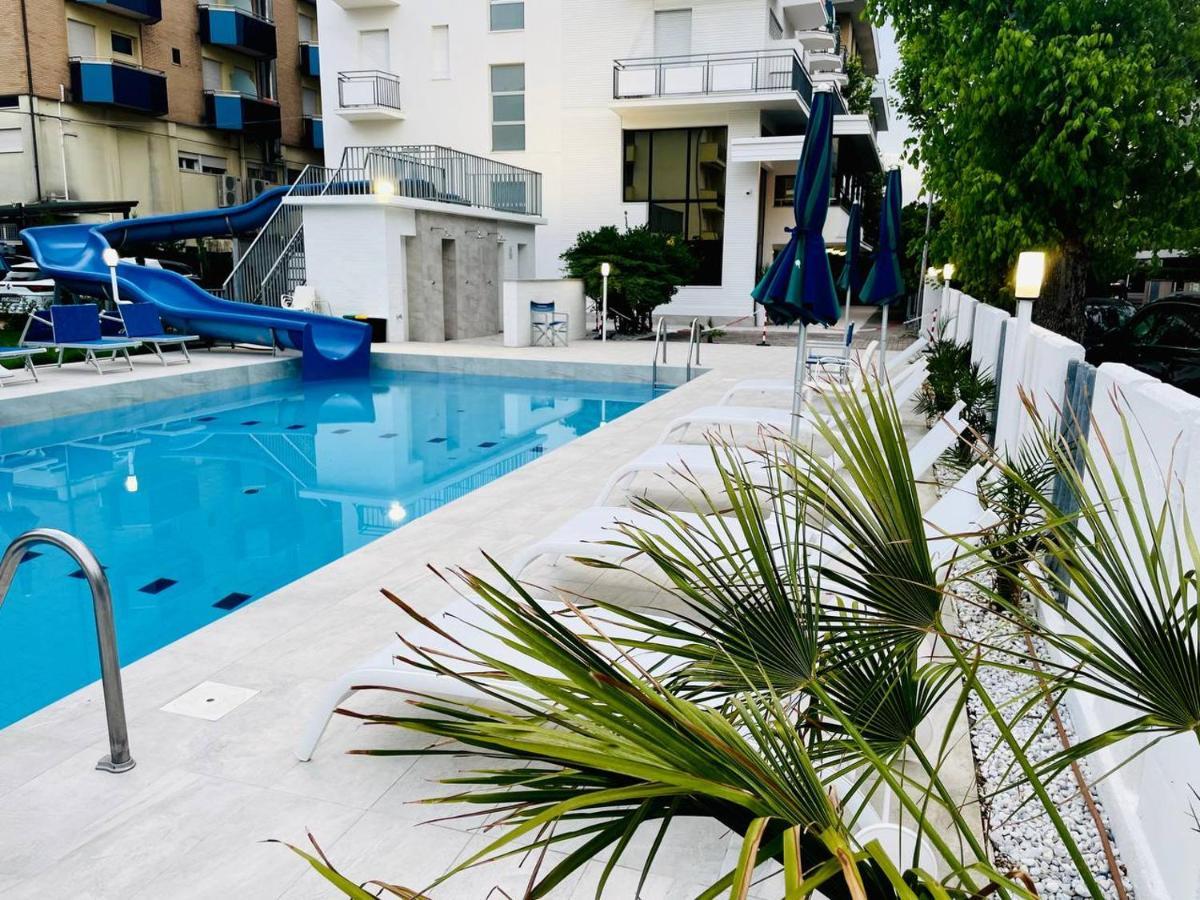 Clubhotel Residence Cesena Bagian luar foto