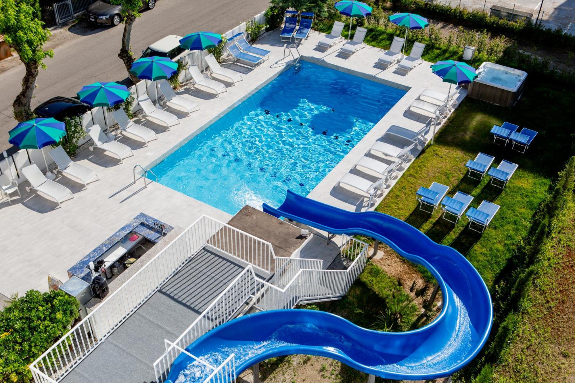 Clubhotel Residence Cesena Bagian luar foto
